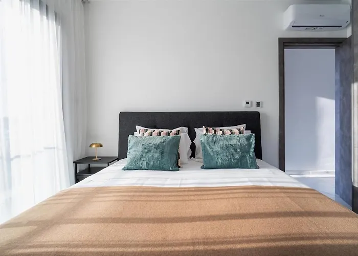 Casino & Mall Luxury Jacuzzi Penthouse