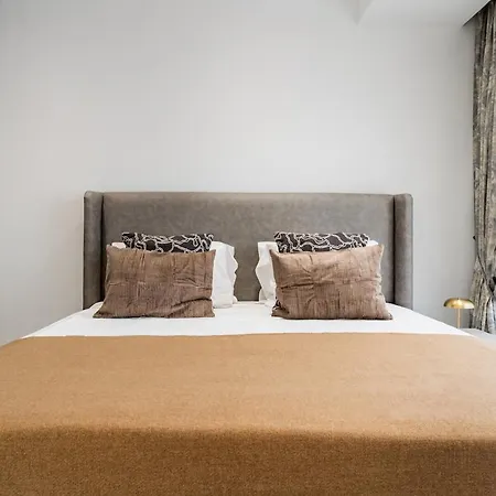 Casino & Mall Luxury Jacuzzi Penthouse Apartment Limassol